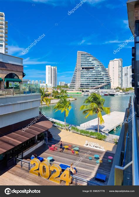 Mexico New Cancun Marina December 2023 View Bay – Stock Editorial Photo