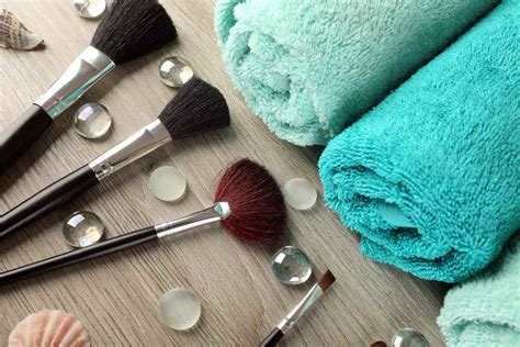 How To Clean Makeup Brushes Simple Guide For Ladies