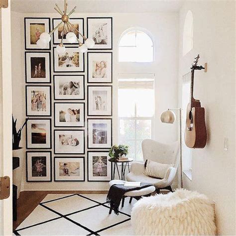 35 Simple Guitar Wall Display Ideas For Music Lovers OBSiGeN