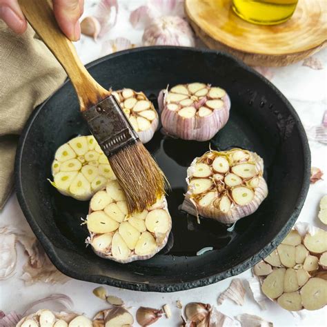 Easy Oven Roasted Garlic Baked Bree