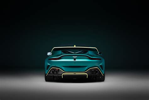 Aston Martin L Ve Le Voile Sur La Nouvelle Vantage Gt Autohebdo