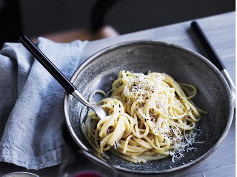 Il Gusto Del Cacio Con Il Pepe Cucina Romana Le Ricette Tipiche