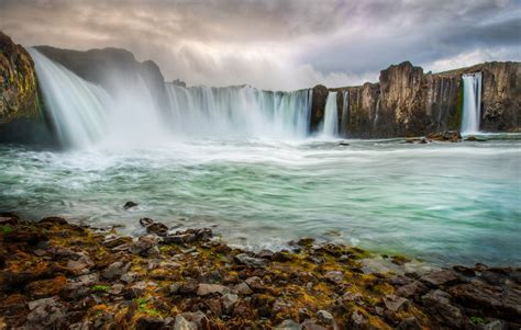 Bilder Island Natur Wasserfall Steine Laubmoose