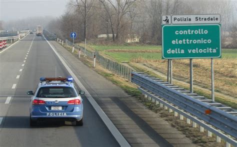 Canavese Nel Weekend Pi Posti Di Blocco Della Polizia Stradale