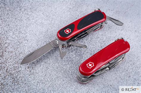 Victorinox Evolution S Red Evogrip