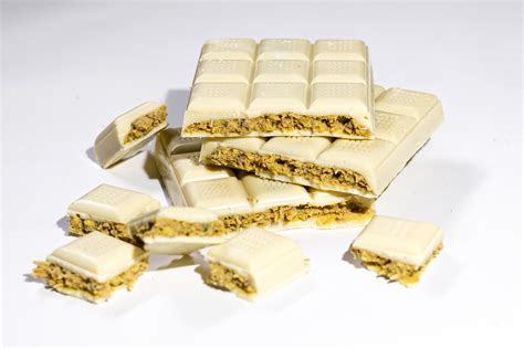 What is White Chocolate Made of? – Organic California