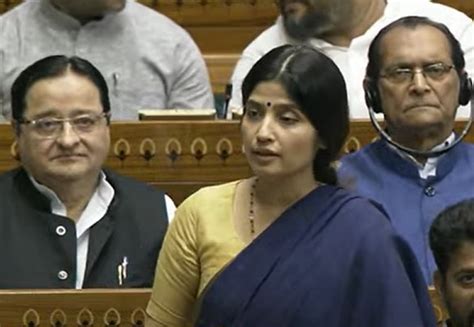 Women Reservation Bill सपा सांसद डिंपल यादव ने खेला अल्पसंख्यक दांव