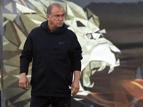 Fatih Terim den futbolculara uyarı Sözcü