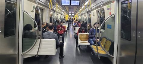 Yellow Line Metro Sao Paulo Editorial Image - Image of metro, line ...