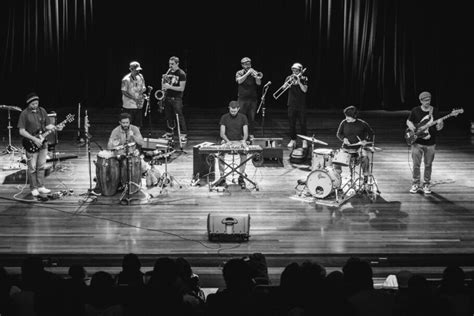 Nomade Orquestra Se Apresenta De Graça Ribeirão Pires Rio Grande Da