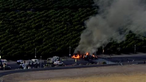 5 Dead In Arizona After Small Plane Crashes Into Vehicle The New York