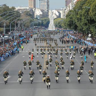 Desfile Militar Por El De Julio En Vivo C Mo Fue El Recorrido Los