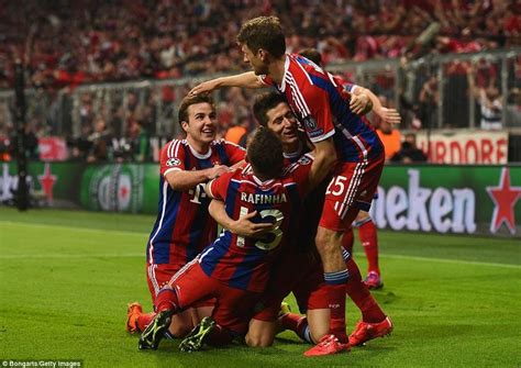 Bayern Munich 6 1 Porto Agg 7 4 Guardiola S Men Overturn Deficit