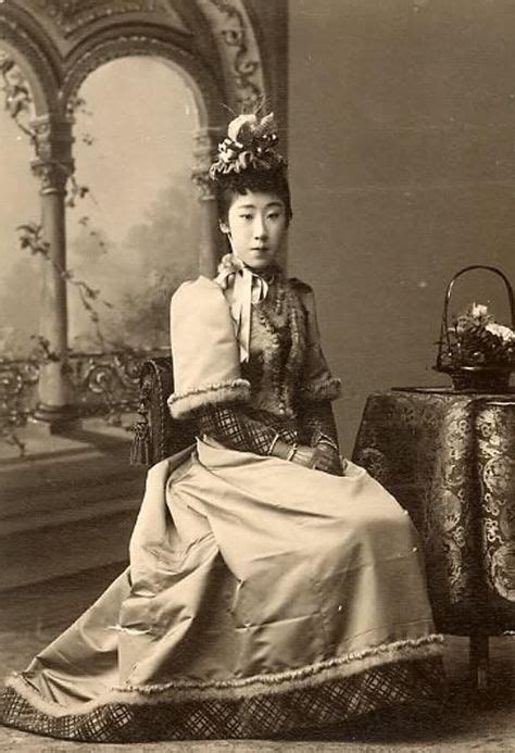 Wonderful Find Vintage Japanese Victorian Fashion Old Photography