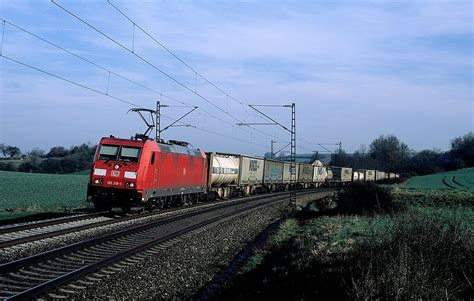 185 319 Bei Laaber Edlhausen 18 04 13 Foto T Konz Bahnbilder