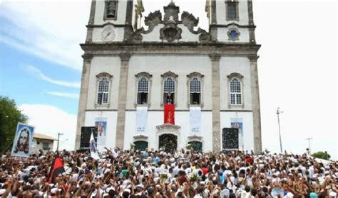 Quase 1 500 PMs irão policiar a lavagem do Bonfim em 2024 GANDUZÃO