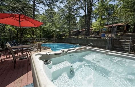 Exploring the 17 best Cabins with Hot Tubs in Branson in 2023