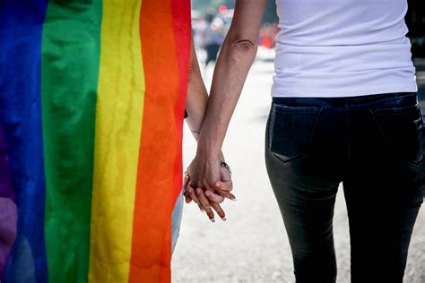 Discrimination Sos Homophobie Préoccupée Après Une Année 2023