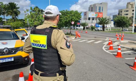 Tudo parado onde estão os agentes de trânsito na Grande Vitória ES360