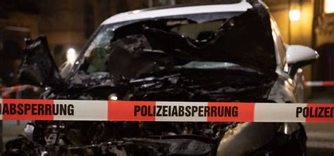 Brennende Autos In Rostock Verdacht Der Brandstiftung