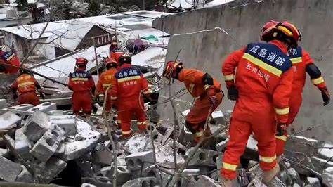 Provinz Yunnan Mehr Als Menschen Bei Erdrutsch In China