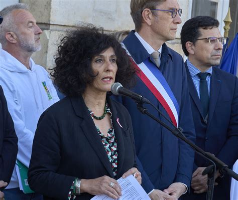 Photos Attaque Arras Enseignants Lus Et Habitants Recueillis