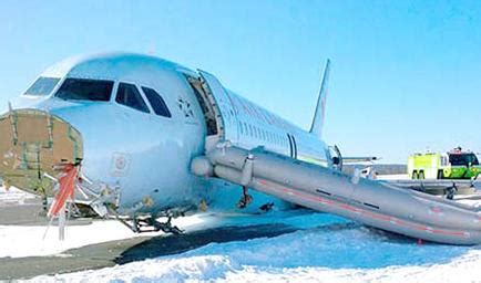 Avión se sale de la pista al aterrizar en Halifax El Diario Ecuador