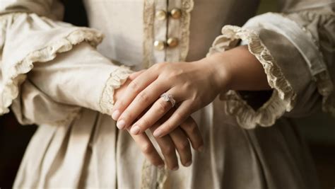 Figurants Femme Avec Taille De Bague 48 Pour Le Tournage D Un Film D