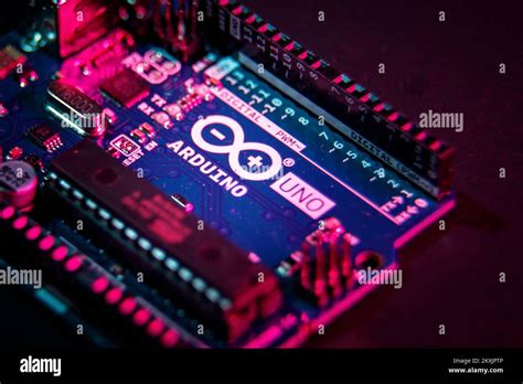 La Foto Tomada El 23 De Noviembre De 2020 Muestra Arduino Uno Una