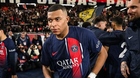 Il PSG si svena per trattenere Mbappé incredibile offerta Foto