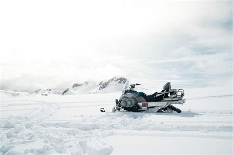 Snowmobile Tour on Langjokull | Family Friendly Snowmobile Tour