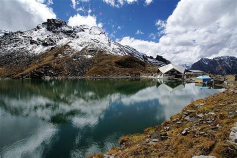 Hemkund Sahib Travel Guide, Places to see, Attractions - Trodly