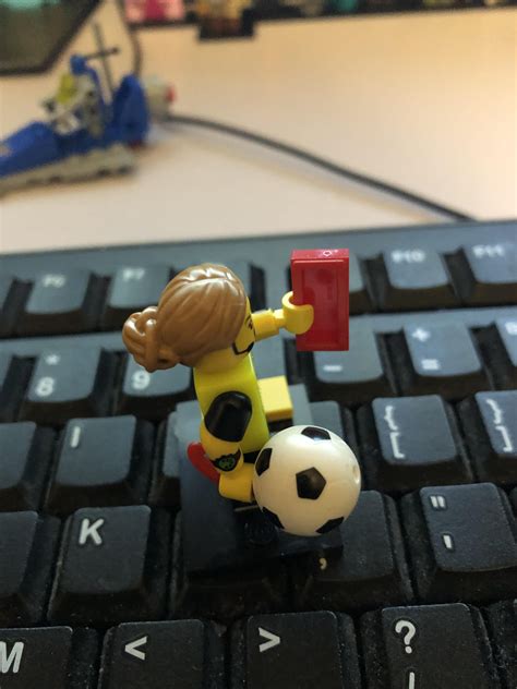 Soccer ball solution : r/lego