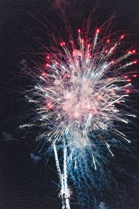 Fireworks on Night Sky · Free Stock Photo