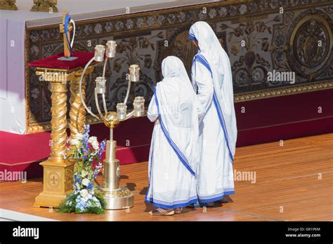 Canonization of Mother Teresa of Calcutta Stock Photo - Alamy