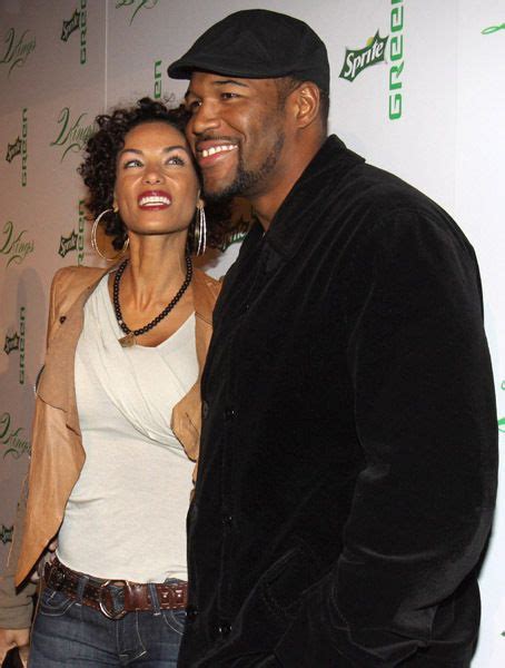 Michael Strahan and Nicole Mitchell - Dating, Gossip, News, Photos