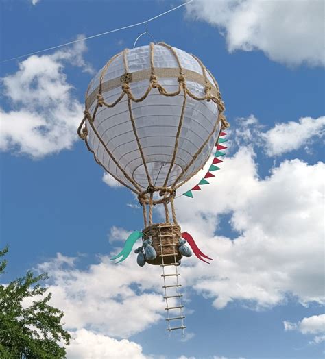 DIY Hot Air Balloon Decoration