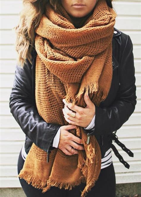 How To Tie A Scarf: 25 Chic Ways to tie A Scarf