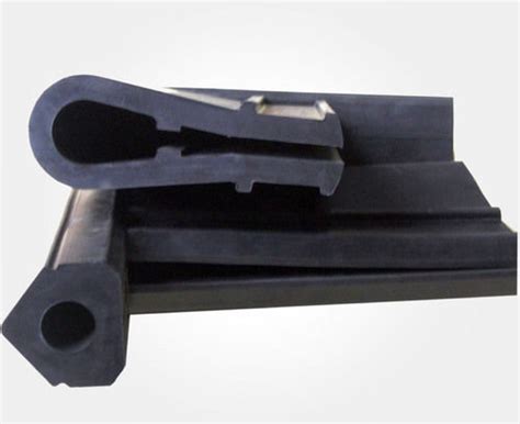 Easy Installation Black Rubber Extruded Profiles At Best Price In