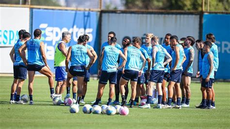 GRÊMIO EM ALERTA MÁXIMO Time de Renato se prepara para reta final