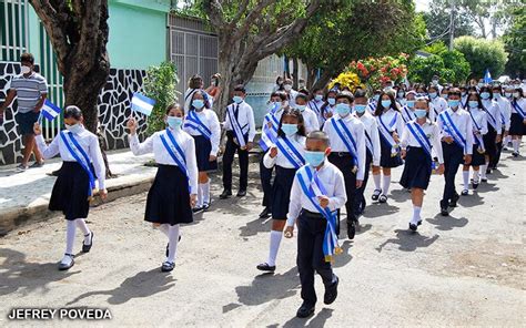 Celebramos Con Orgullo Las Fiestas Patrias Con Desfiles Escolares Todos