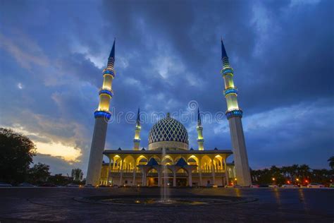 Sunset of Masjid Negeri Shah Alam or Well Known Officially As Mosque of Sultan Salahuddin Abdul ...