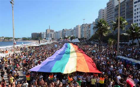 FOTOS Parada Gay Em Copacabana No Rio Fotos Em Rio De Janeiro G1