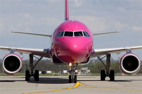 Madárral ütközött a Wizz Air egyik repülőgépe