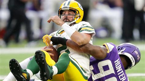 Vikings Hit Aaron Rodgers Hard and Never Relented | The 33rd Team