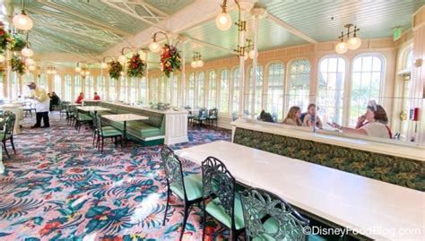 Full Review The Crystal Palace Has Reopened In Magic Kingdom And Its