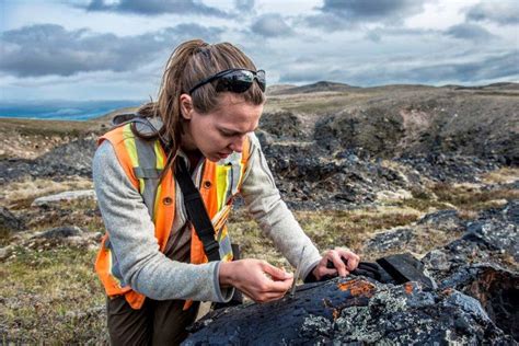 Women Geologist Geology Fields Of Science Geologists