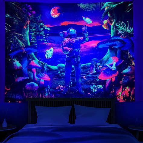 Amazon FulSurgus Blacklight Astronaut Tapestry UV Reactive