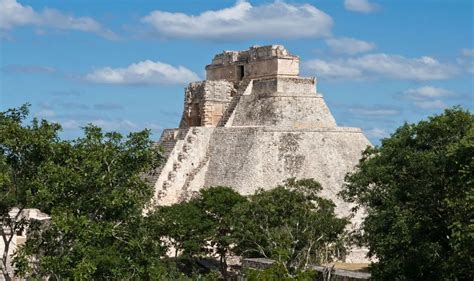 Penemuan Misterius Di Piramida Maya Tengkorak Terdeformasi Dan Ritual