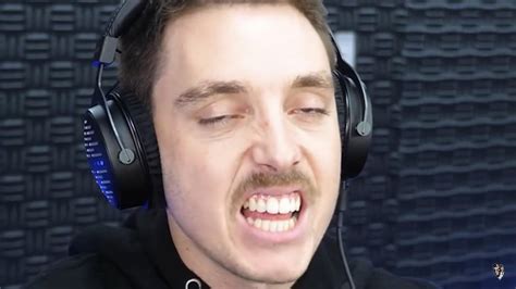 Make this face a meme : LazarBeam